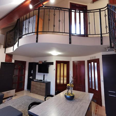 Galery Apartman Gyula Zewnętrze zdjęcie