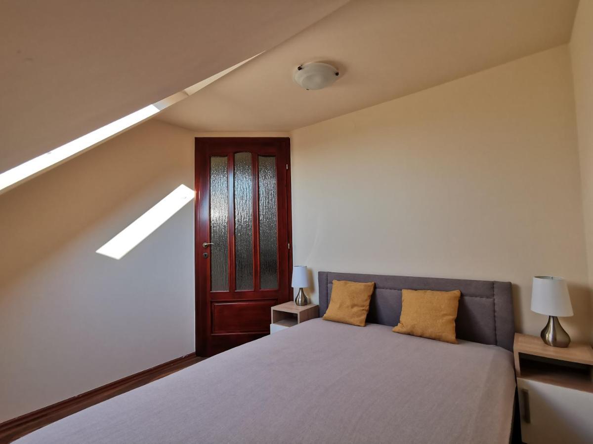 Galery Apartman Gyula Zewnętrze zdjęcie